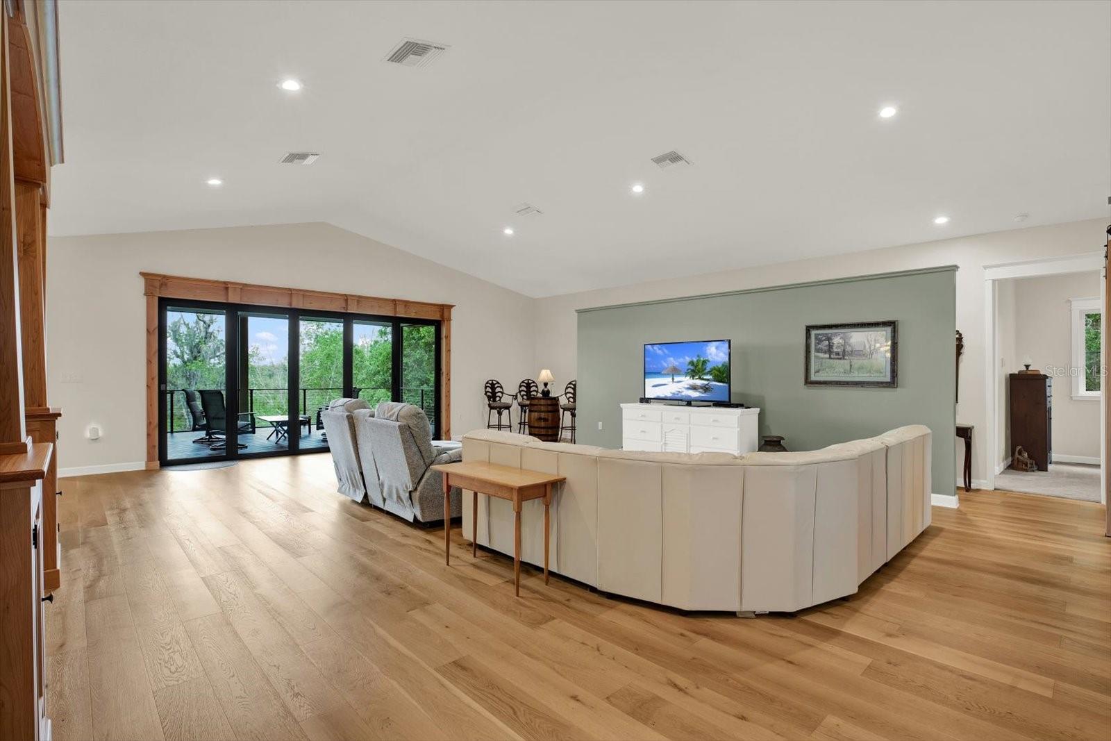 SPRING LAKE - Residential