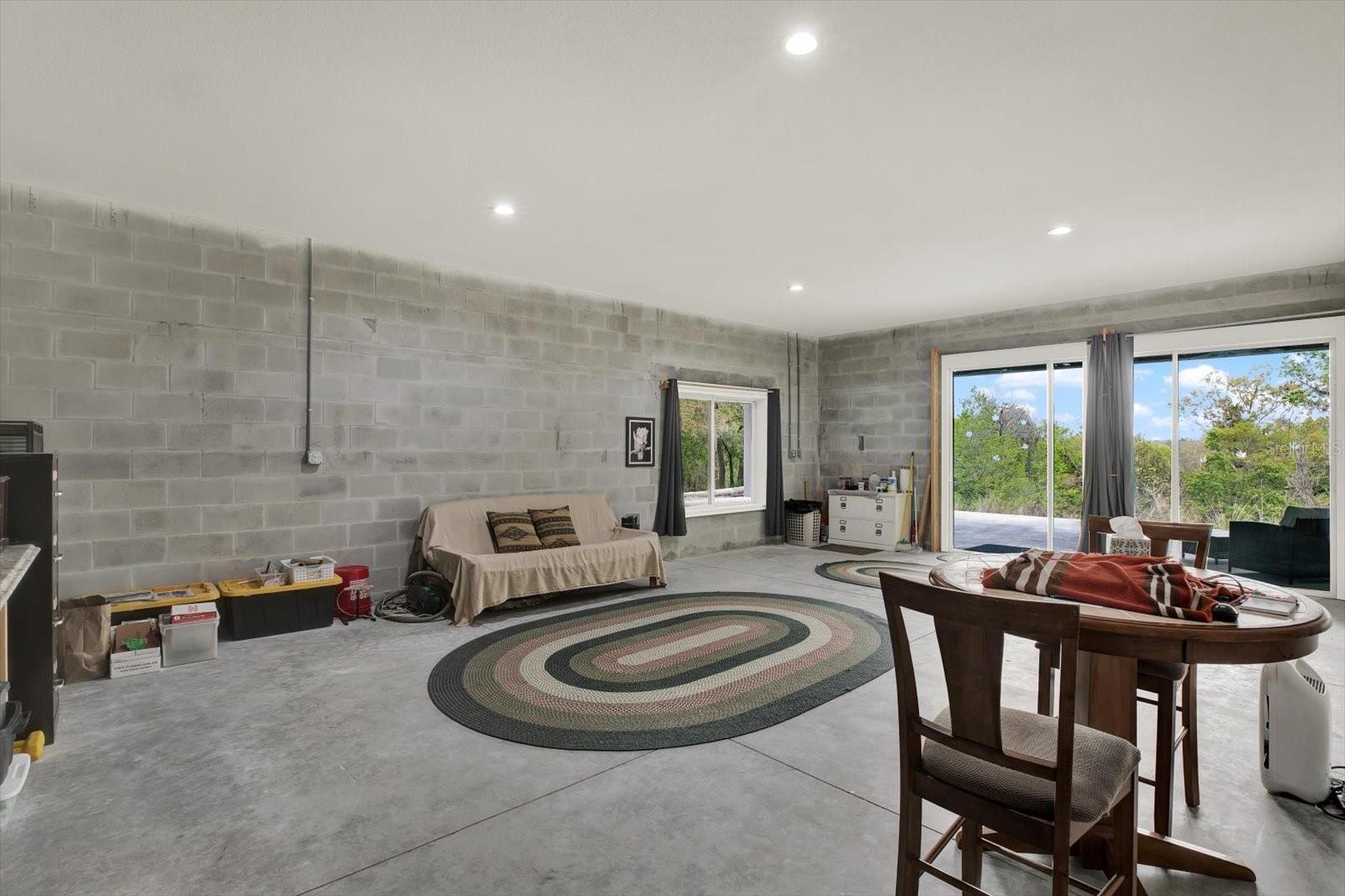 SPRING LAKE - Residential