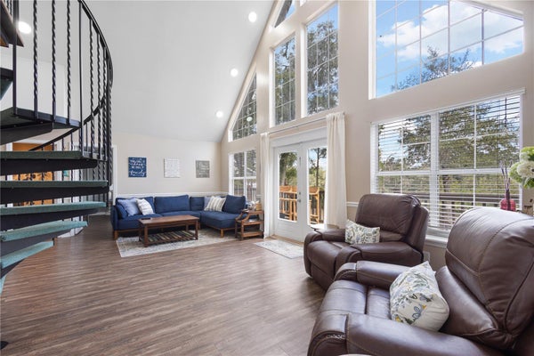 190 SE RIVERSIDE WEST DR, BRANFORD, FL 32008 - Image 2f6f01b1f1df3c25d8407b944d53c2d0/657209454