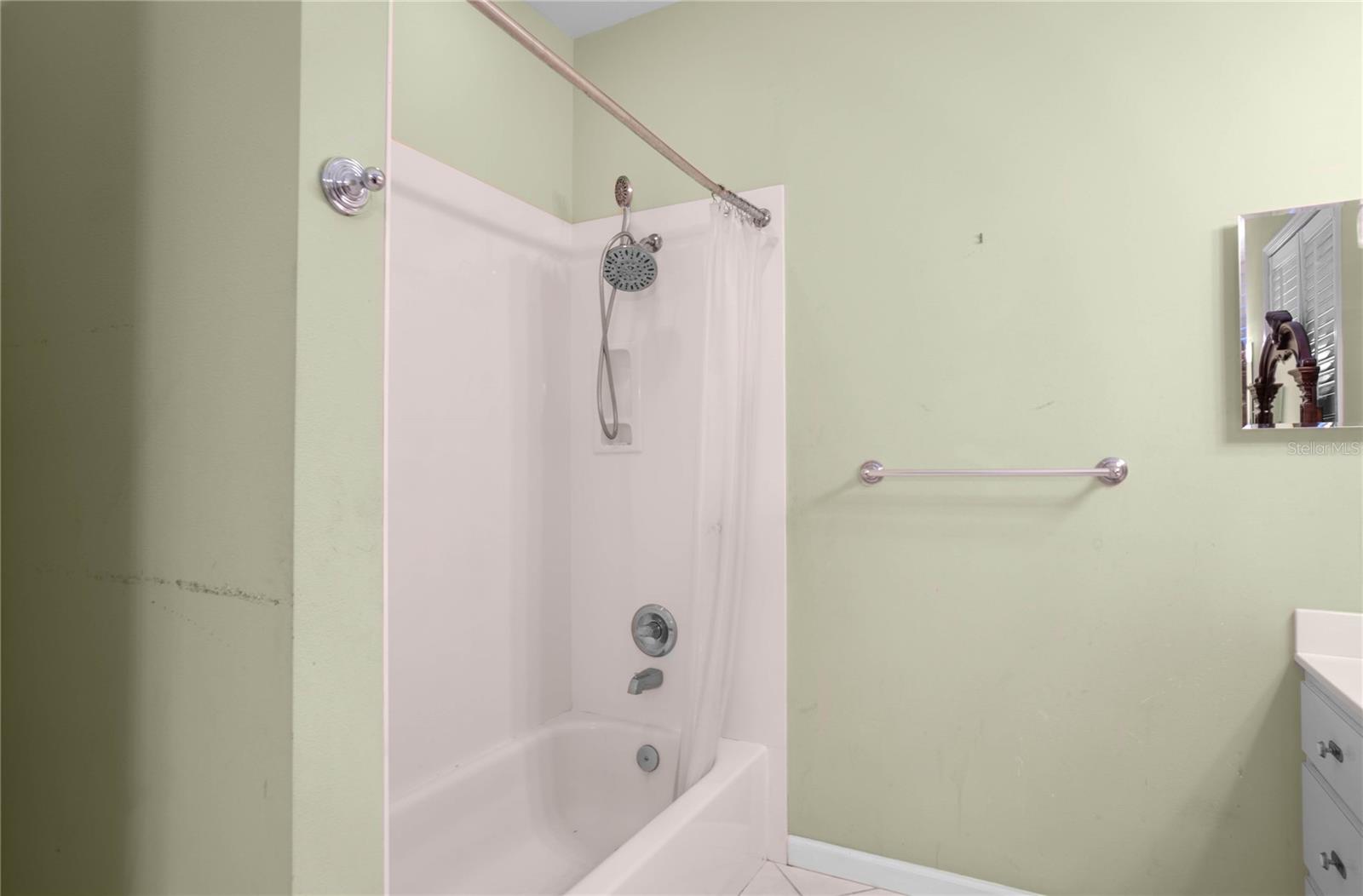 SWEETWATER POINTE - Residential
