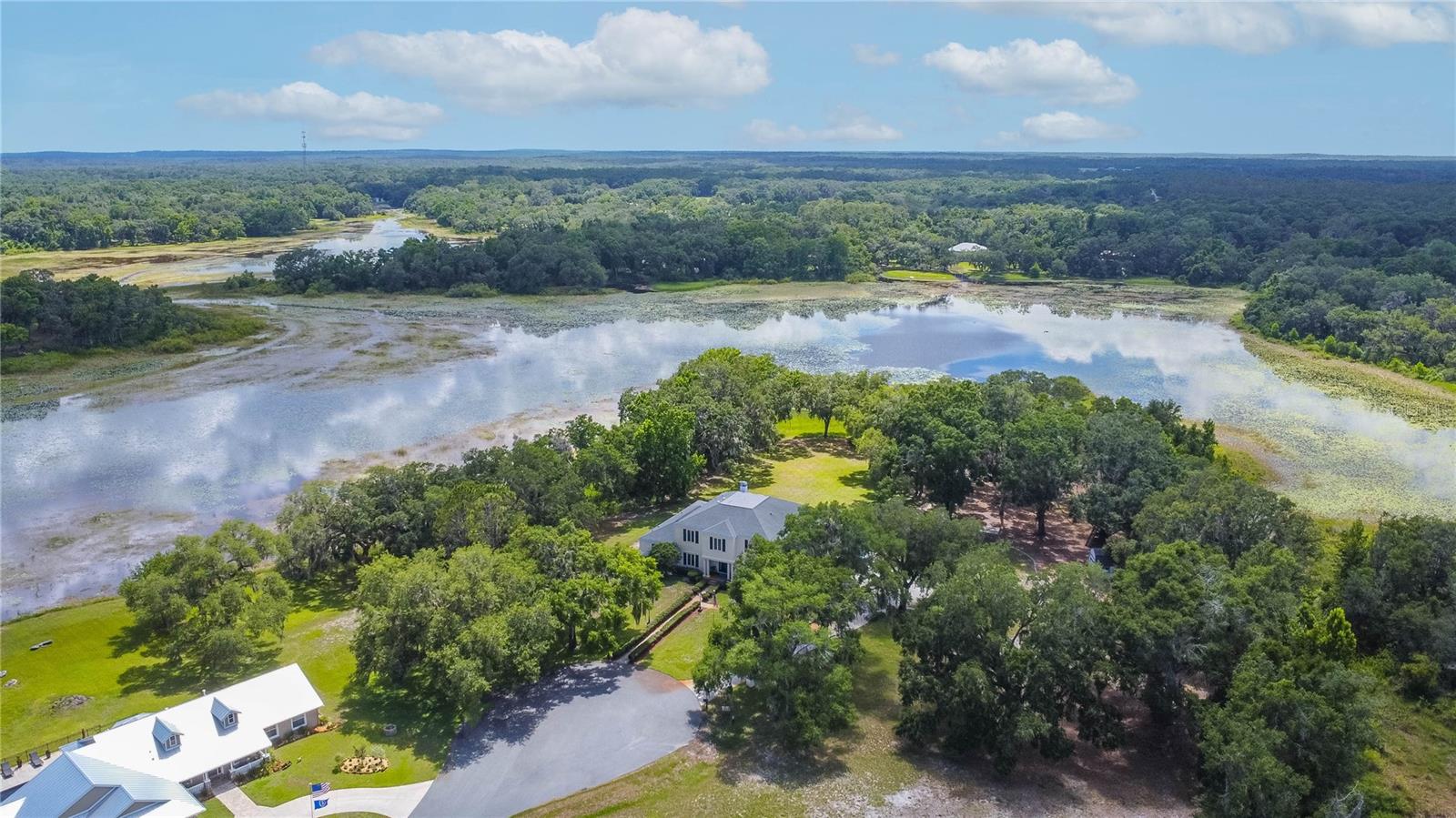 SWEETWATER POINTE - Residential