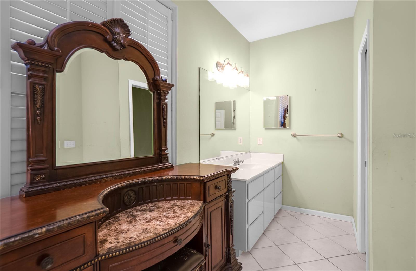 SWEETWATER POINTE - Residential