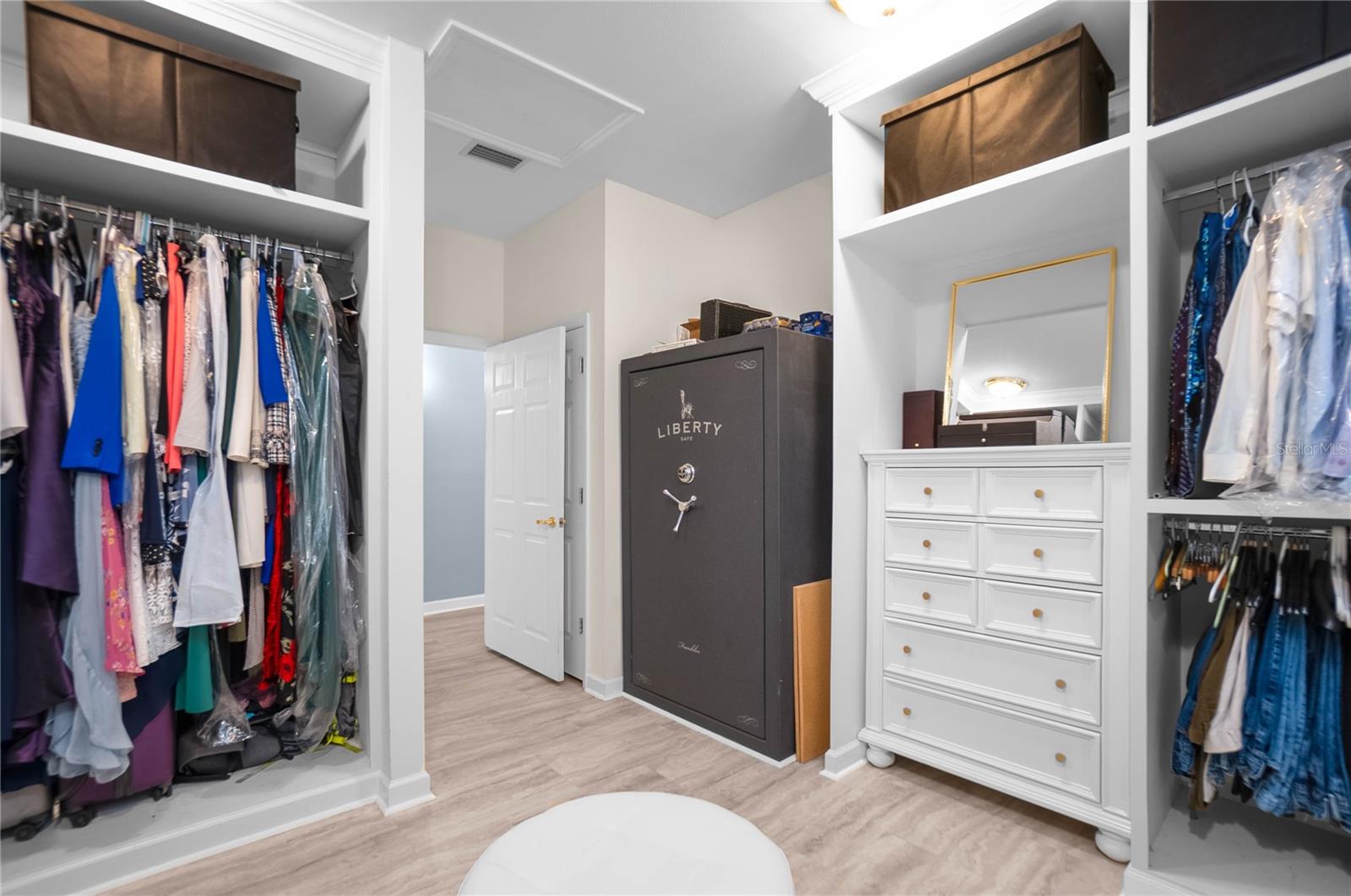 SWEETWATER POINTE - Residential