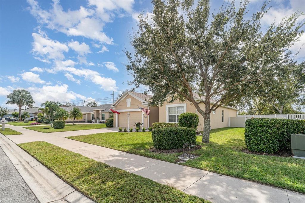 Photo of 4444 29th Avenue Circle E, Palmetto, FL 34221 (MLS # TB8436186)