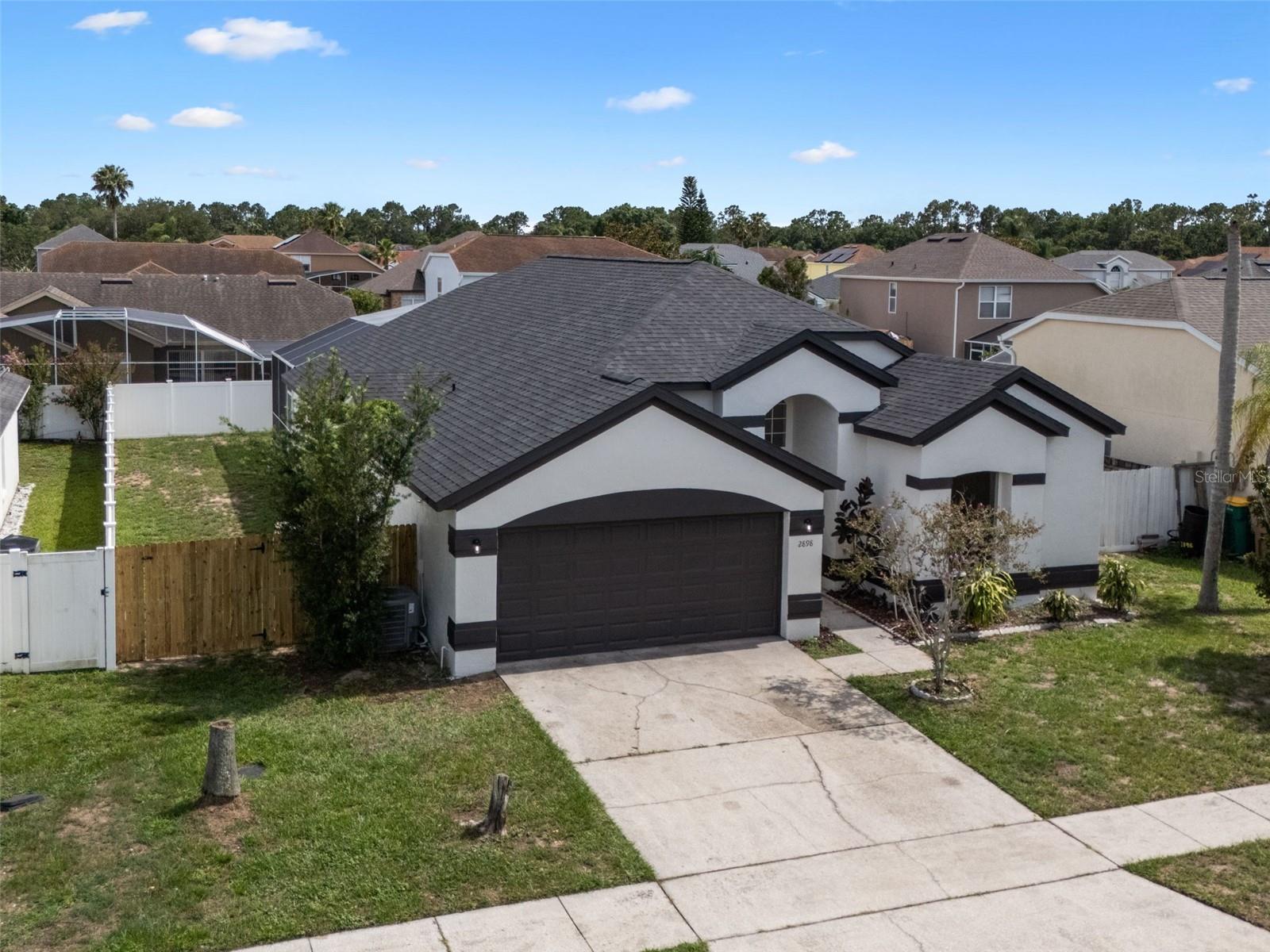 2898 PICADILLY CIRCLE