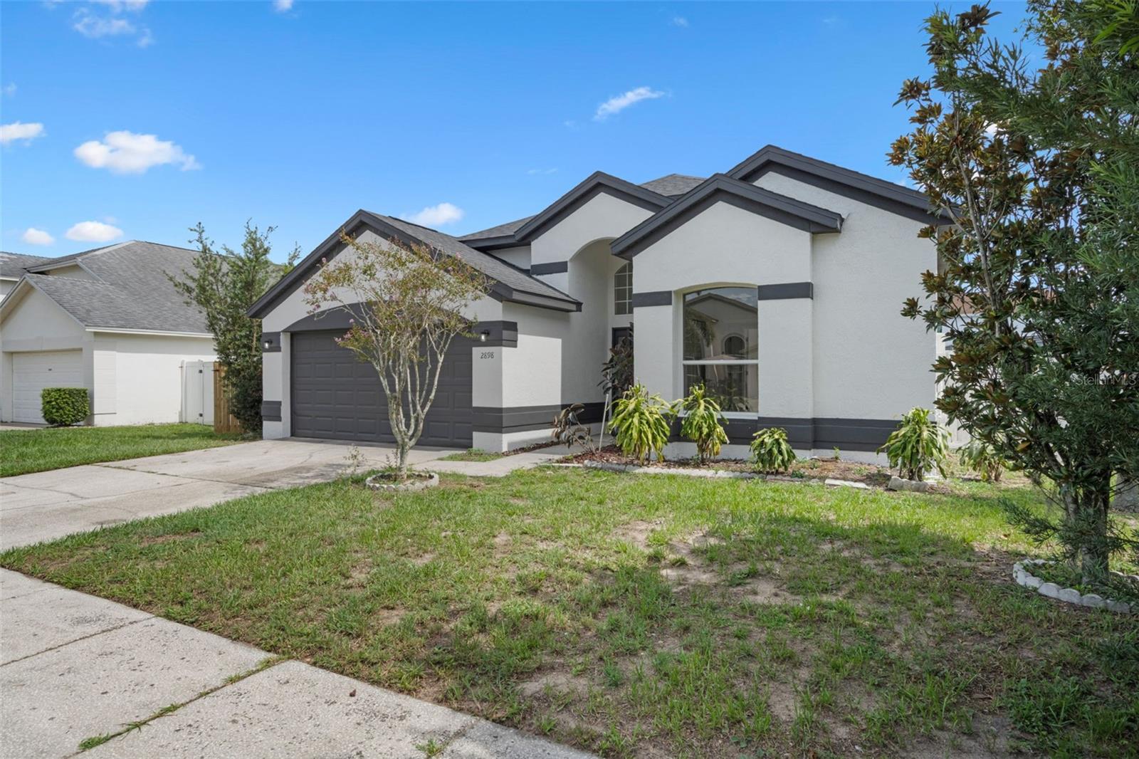 2898 PICADILLY CIRCLE
