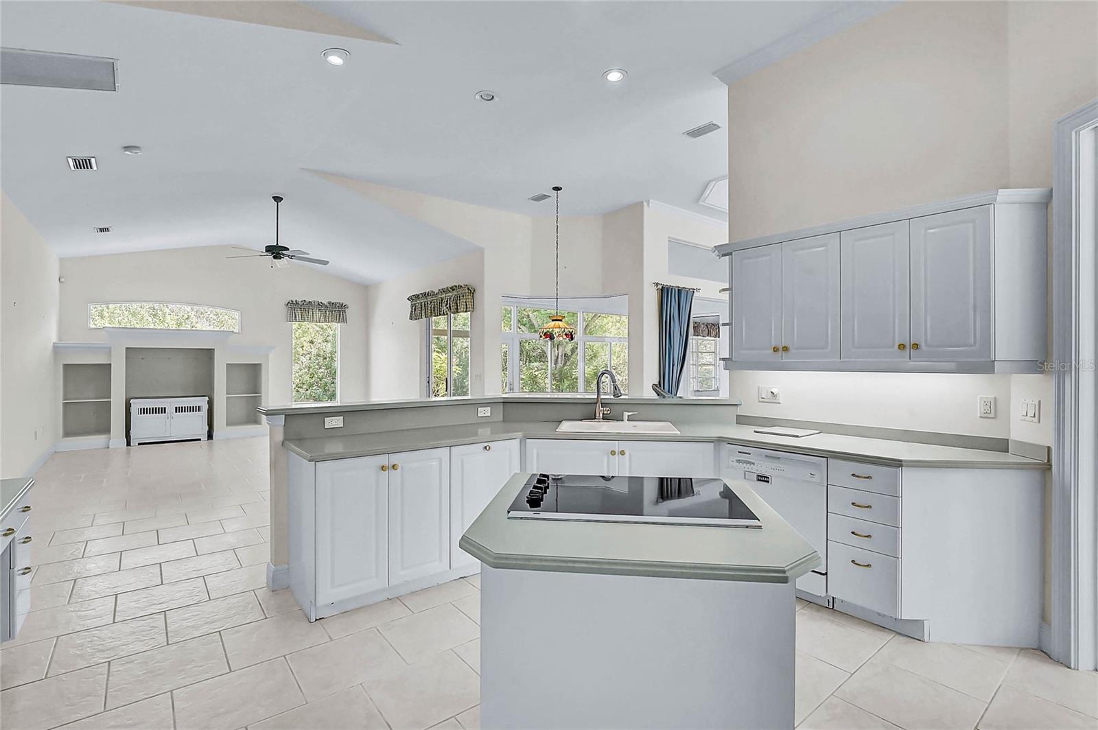 VENETIA PH 2 - Residential