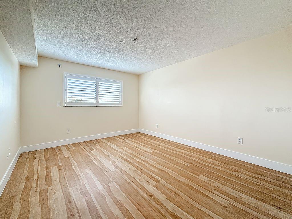 TERRACE PARK OF FIVE TOWNS - Residential