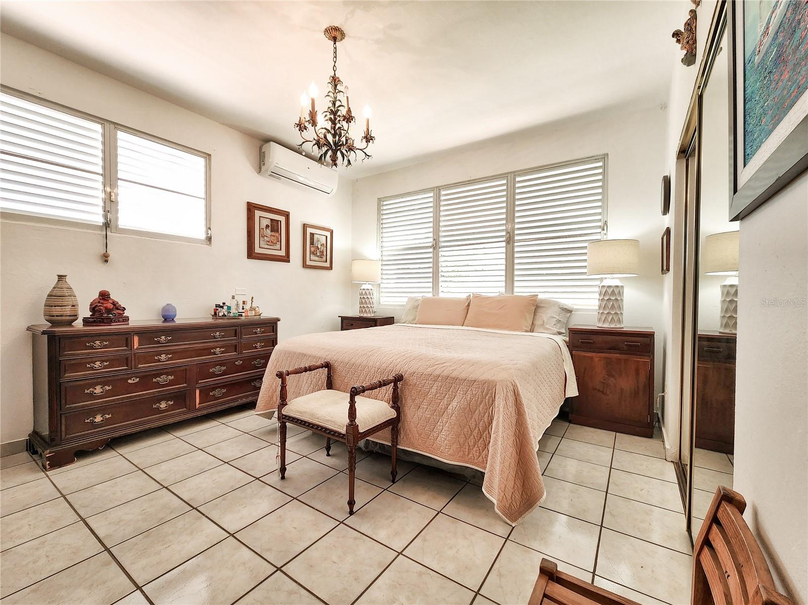 MILAVILLE GARCIA - Residential