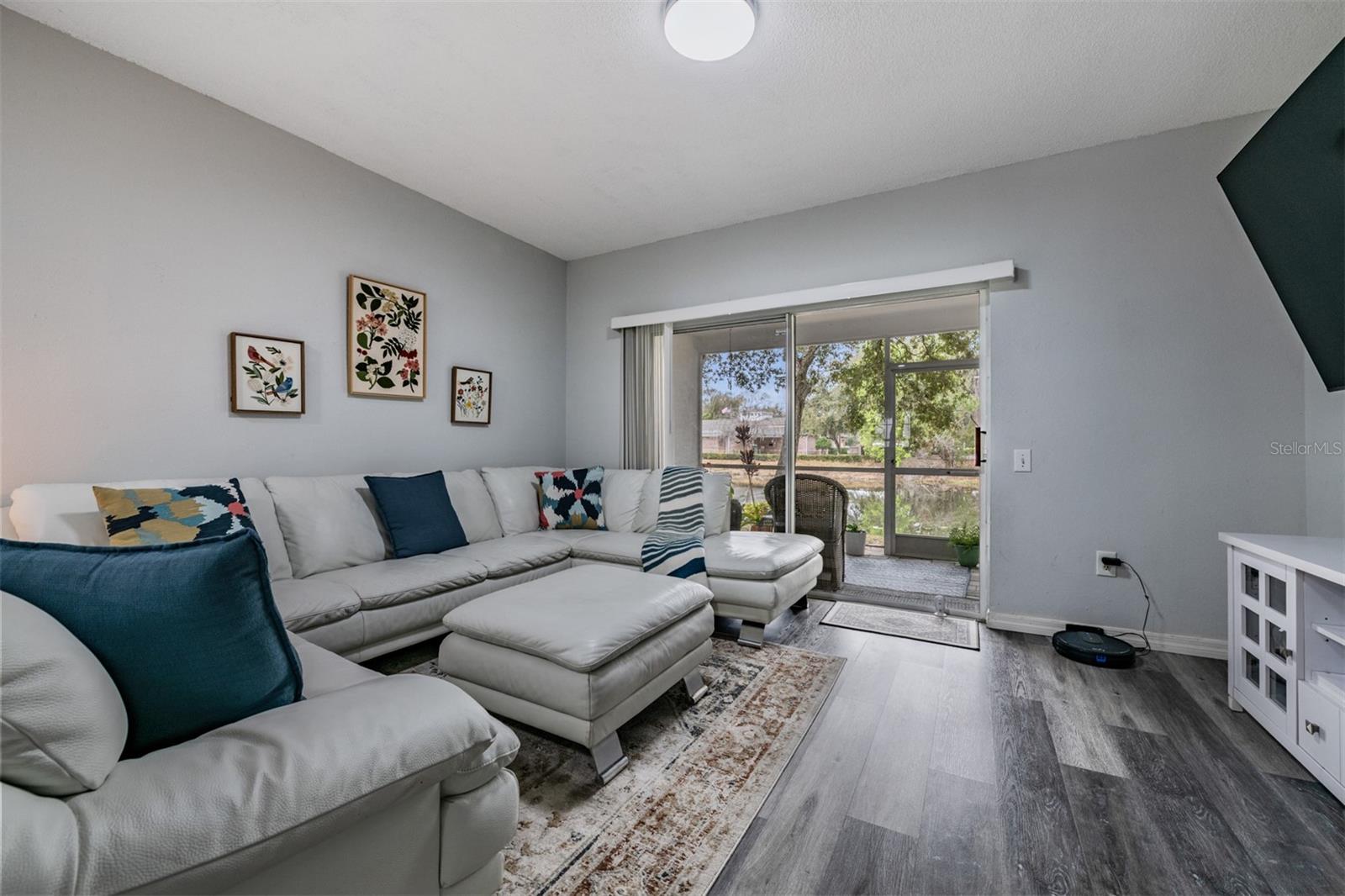 HUNTERS KEY TWNHMS AT NORT - Residential