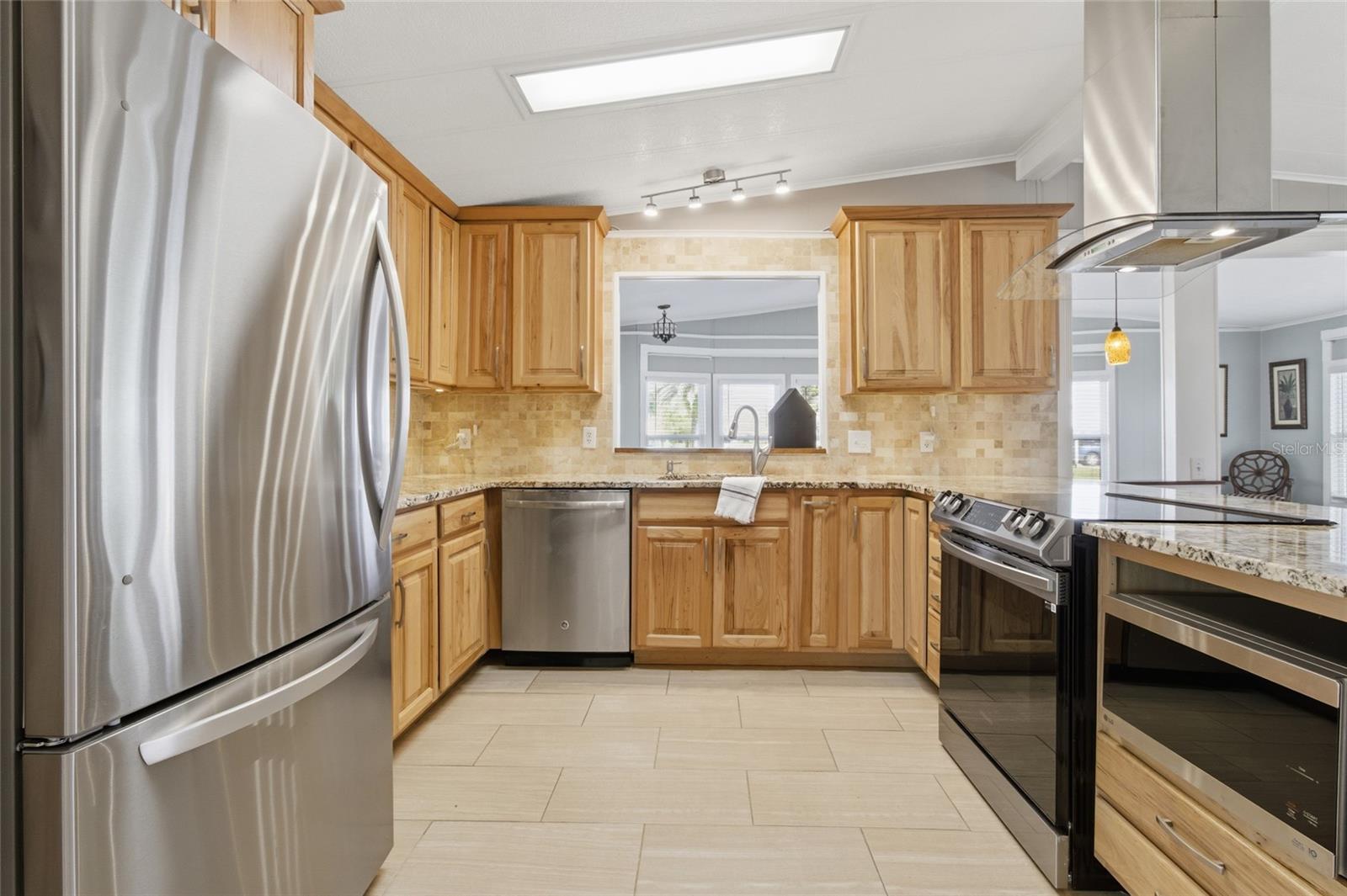 OAKS ROYAL - Residential