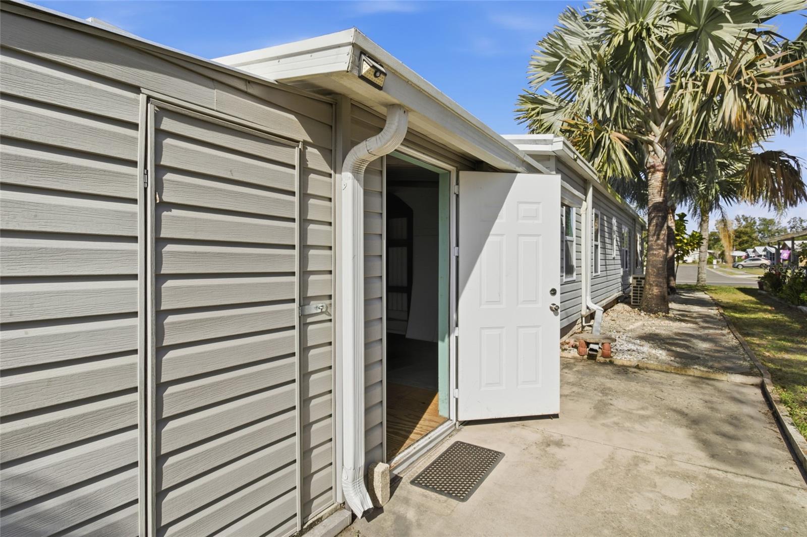 OAKS ROYAL - Residential