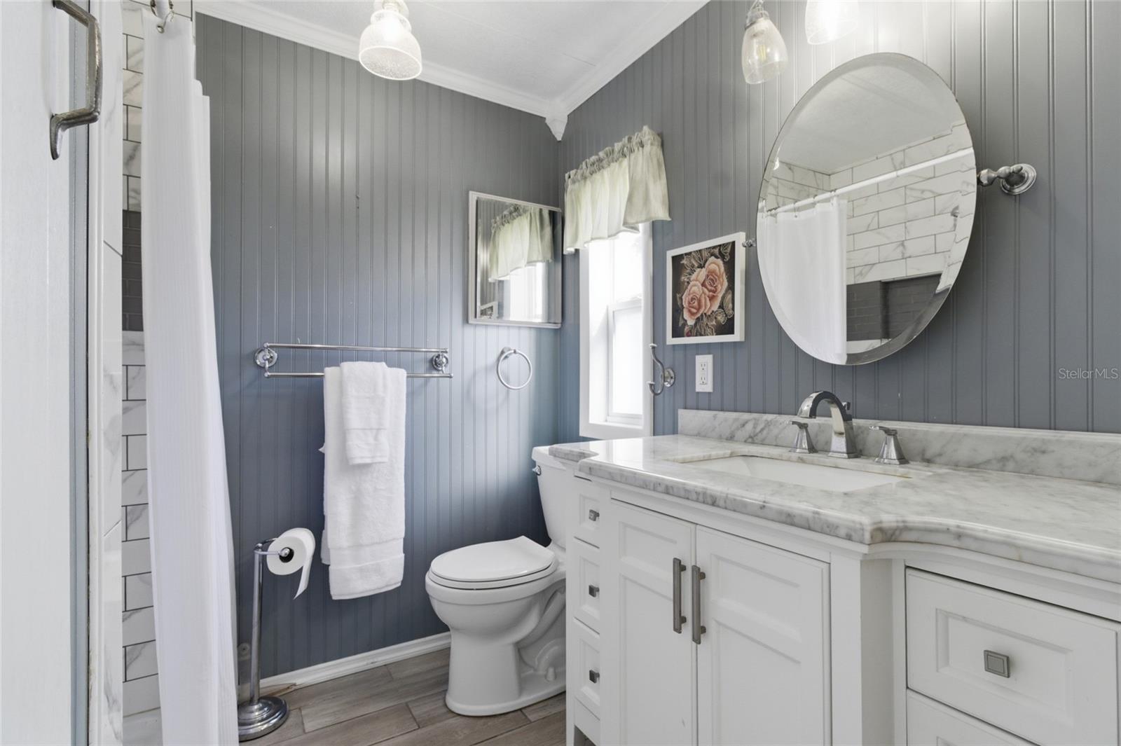 OAKS ROYAL - Residential