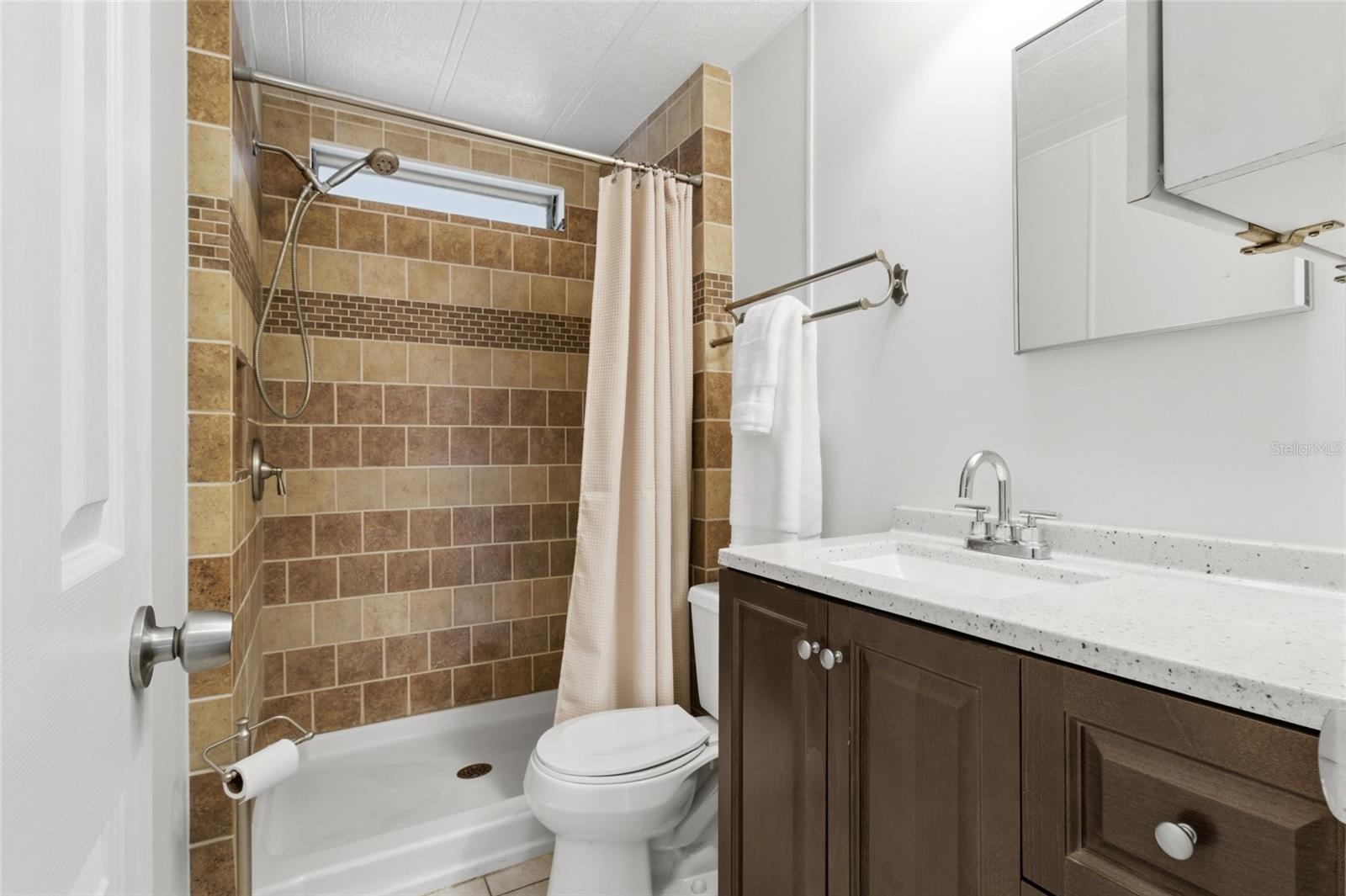 OAKS ROYAL - Residential