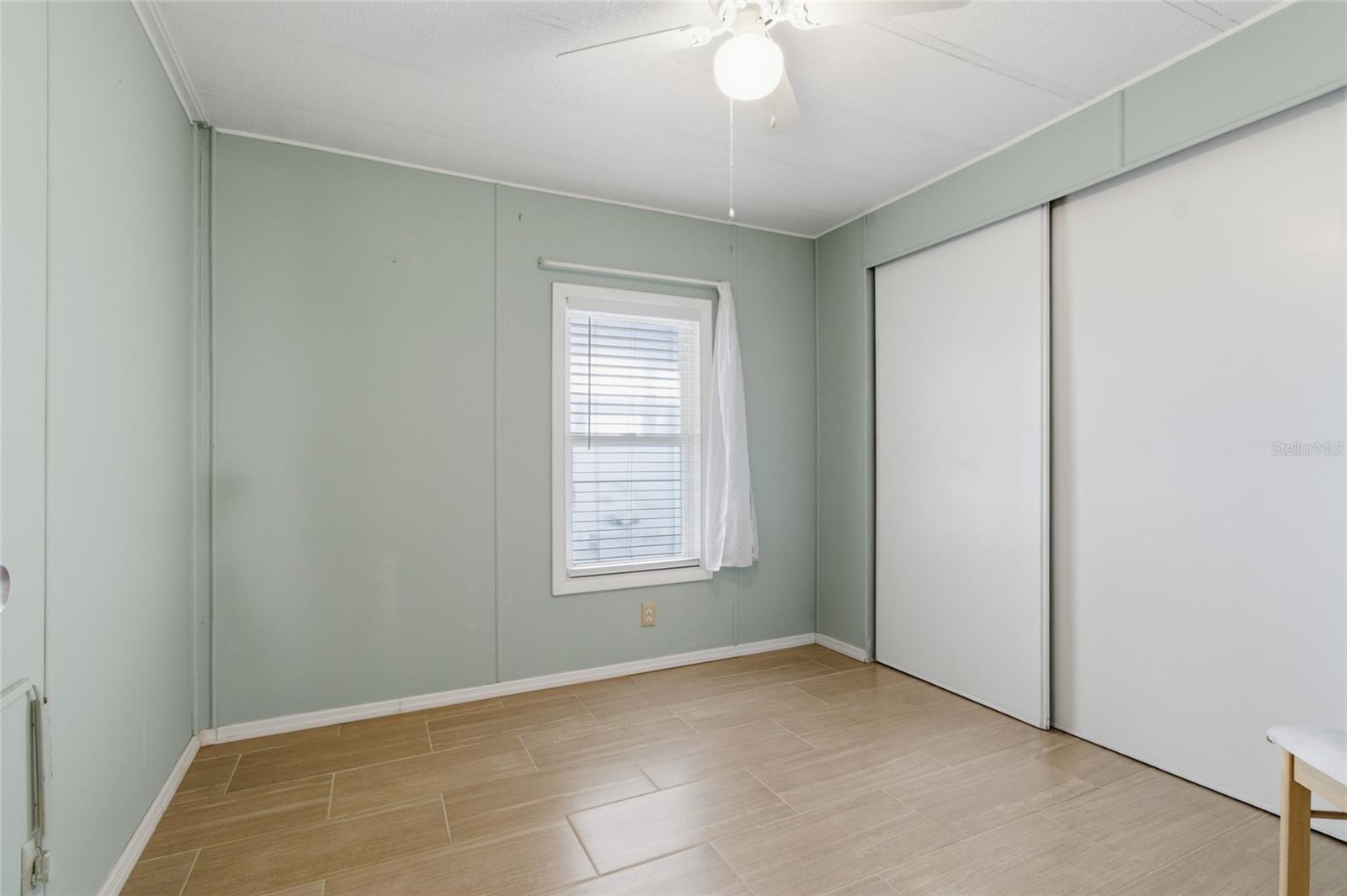 OAKS ROYAL - Residential