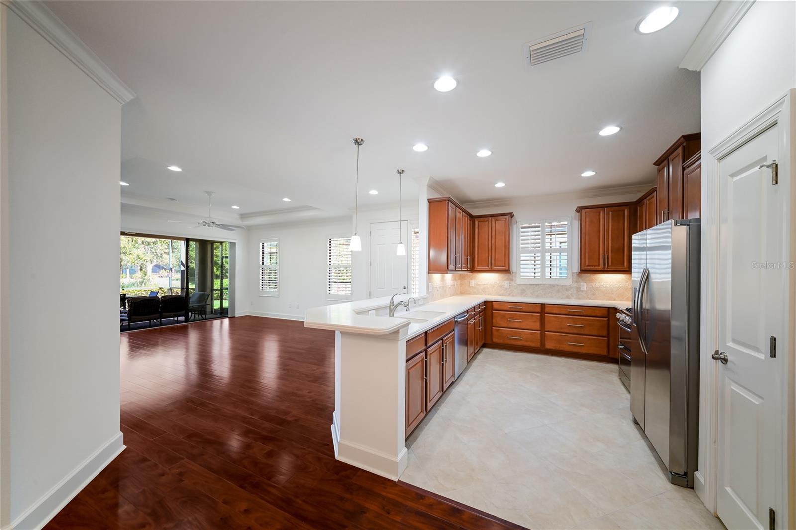 ESPLANADE BY SIESTA KEY - Residential