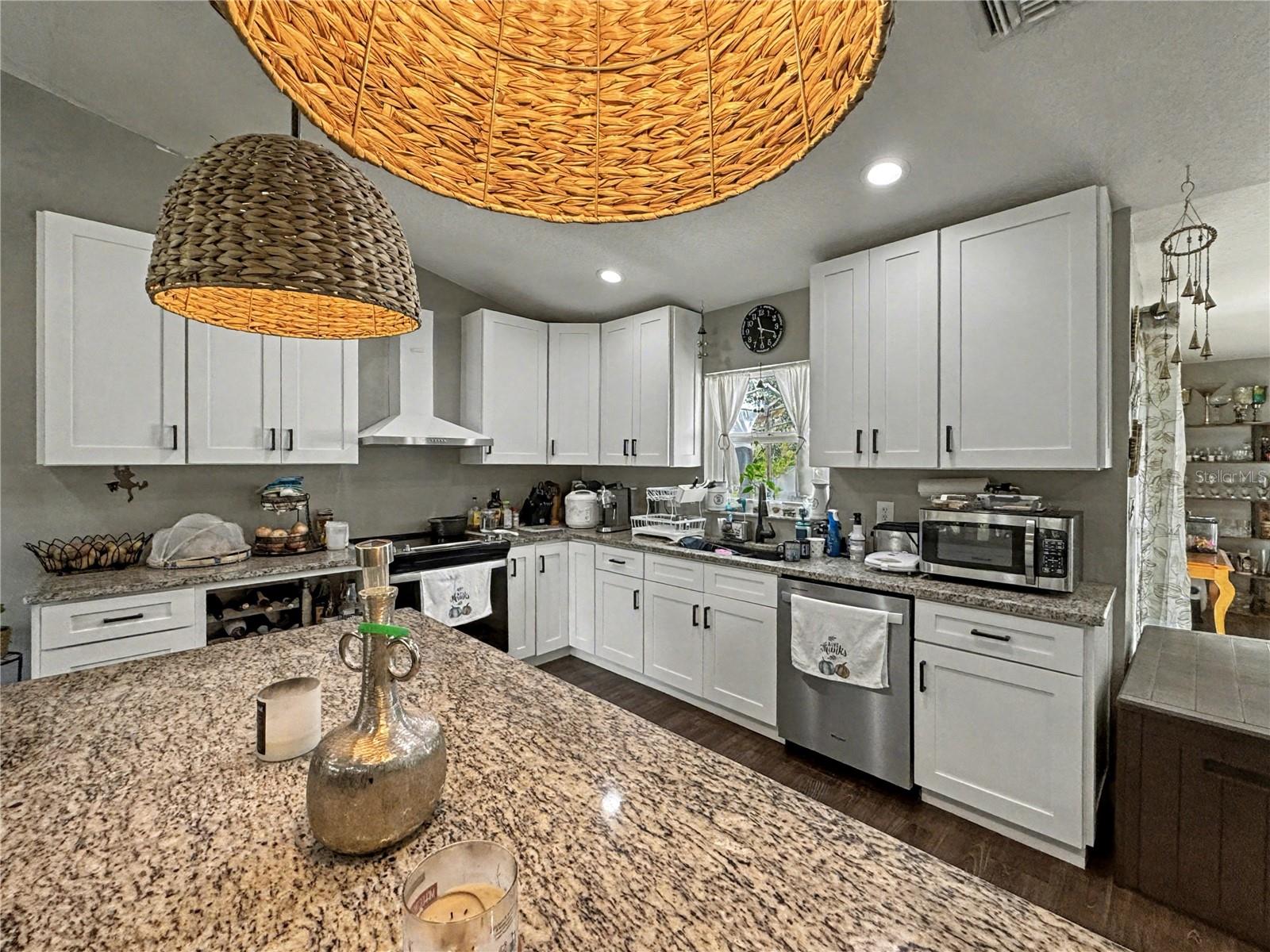 DAYTONA PARK ESTATES SEC E - Residential Lease