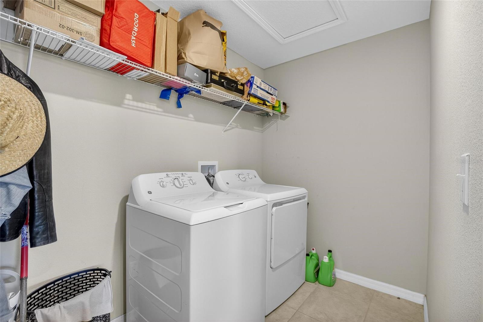 EPPERSON NORTH VILLAGE E-2 - Residential Lease