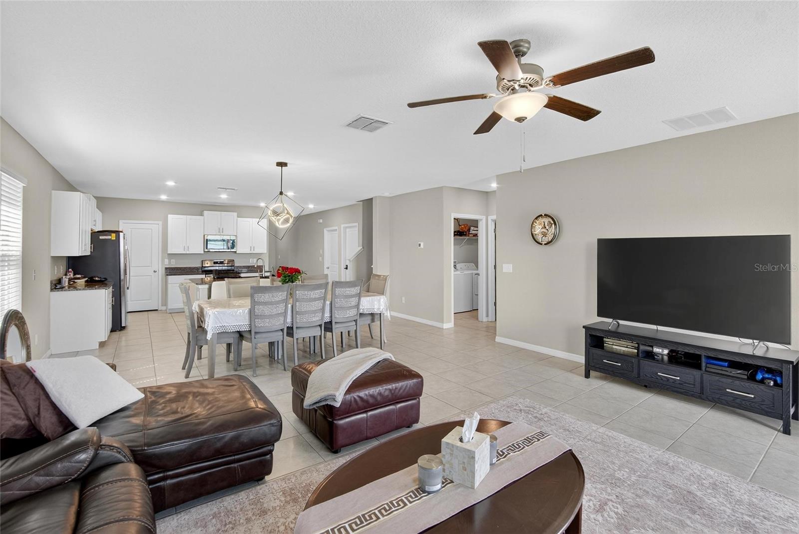 EPPERSON NORTH VILLAGE E-2 - Residential Lease