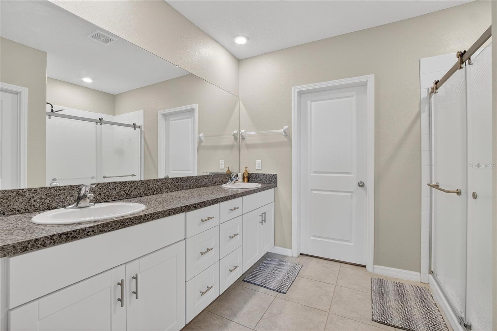 EPPERSON NORTH VILLAGE E-2 - Residential Lease