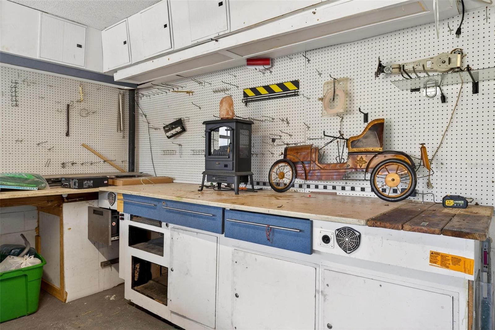 AMERICAN HERITAGE ESTATES - Residential