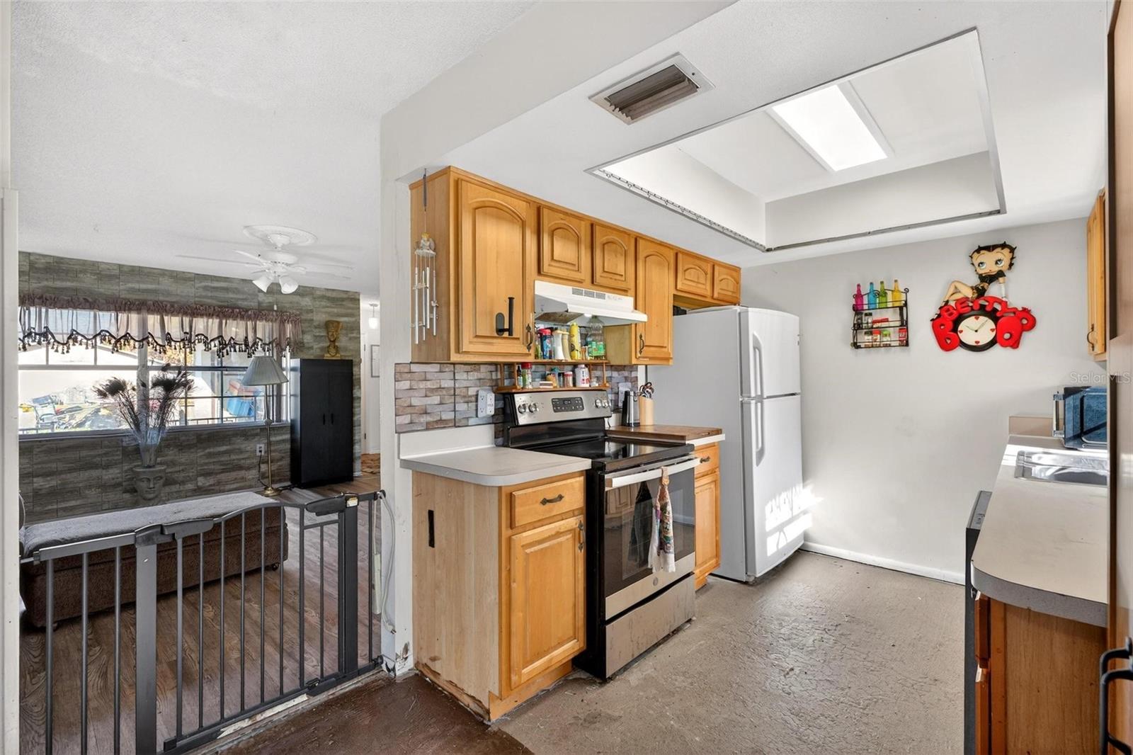 AMERICAN HERITAGE ESTATES - Residential