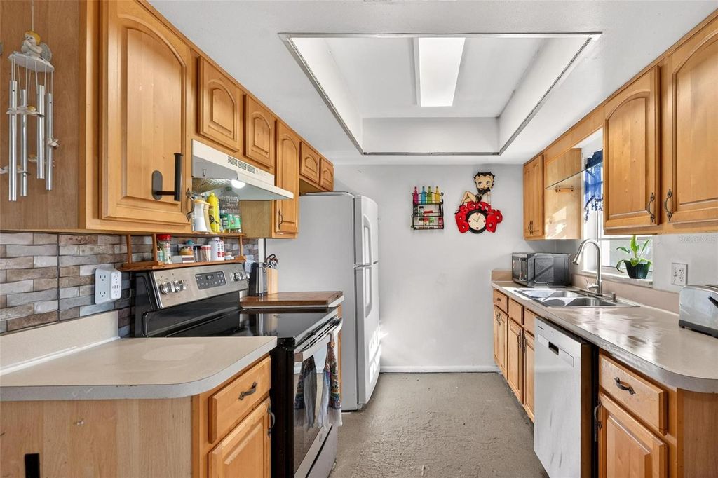 Photo of 467 Constitution Drive, Orlando, FL 32809 (MLS # G5109749)