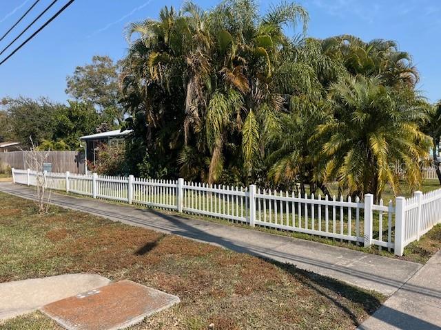 GULF GROVE - Residential