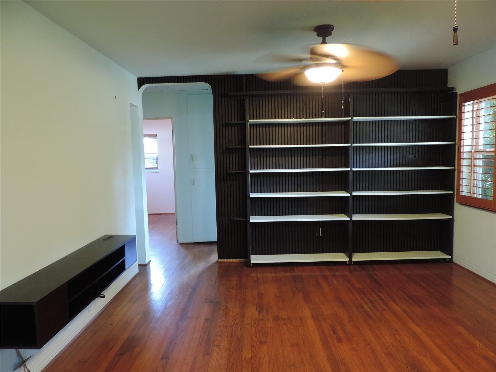 GULF GROVE - Residential