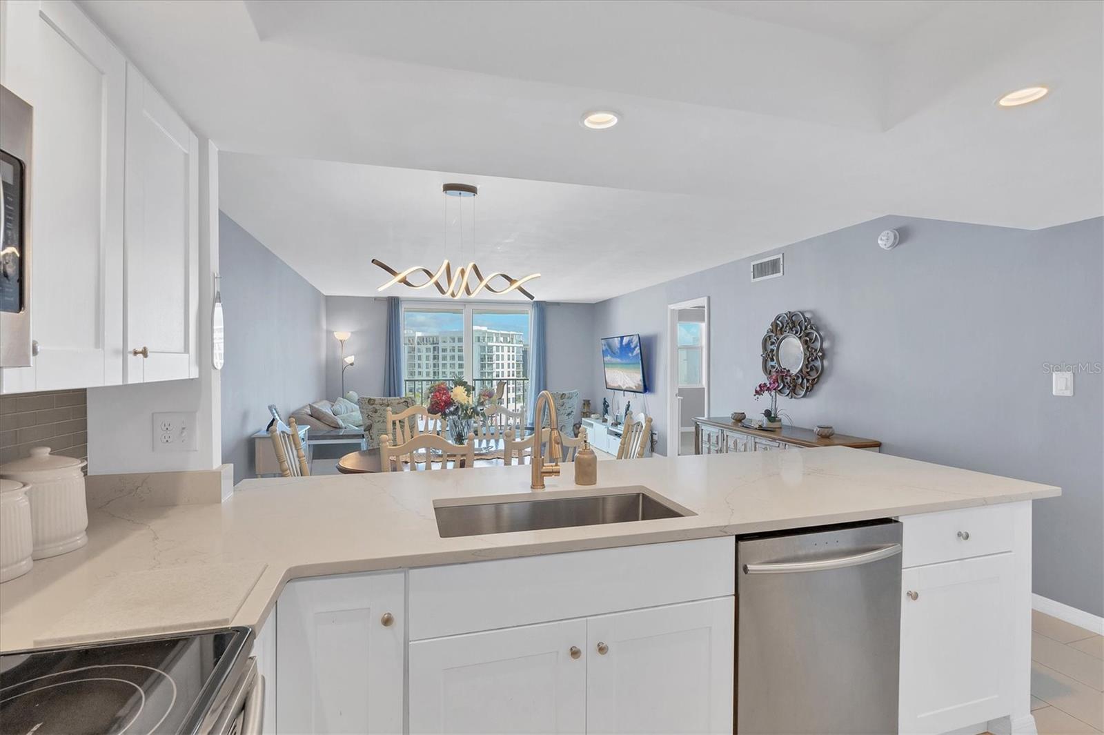 101 S GULFSTREAM AVENUE 15E