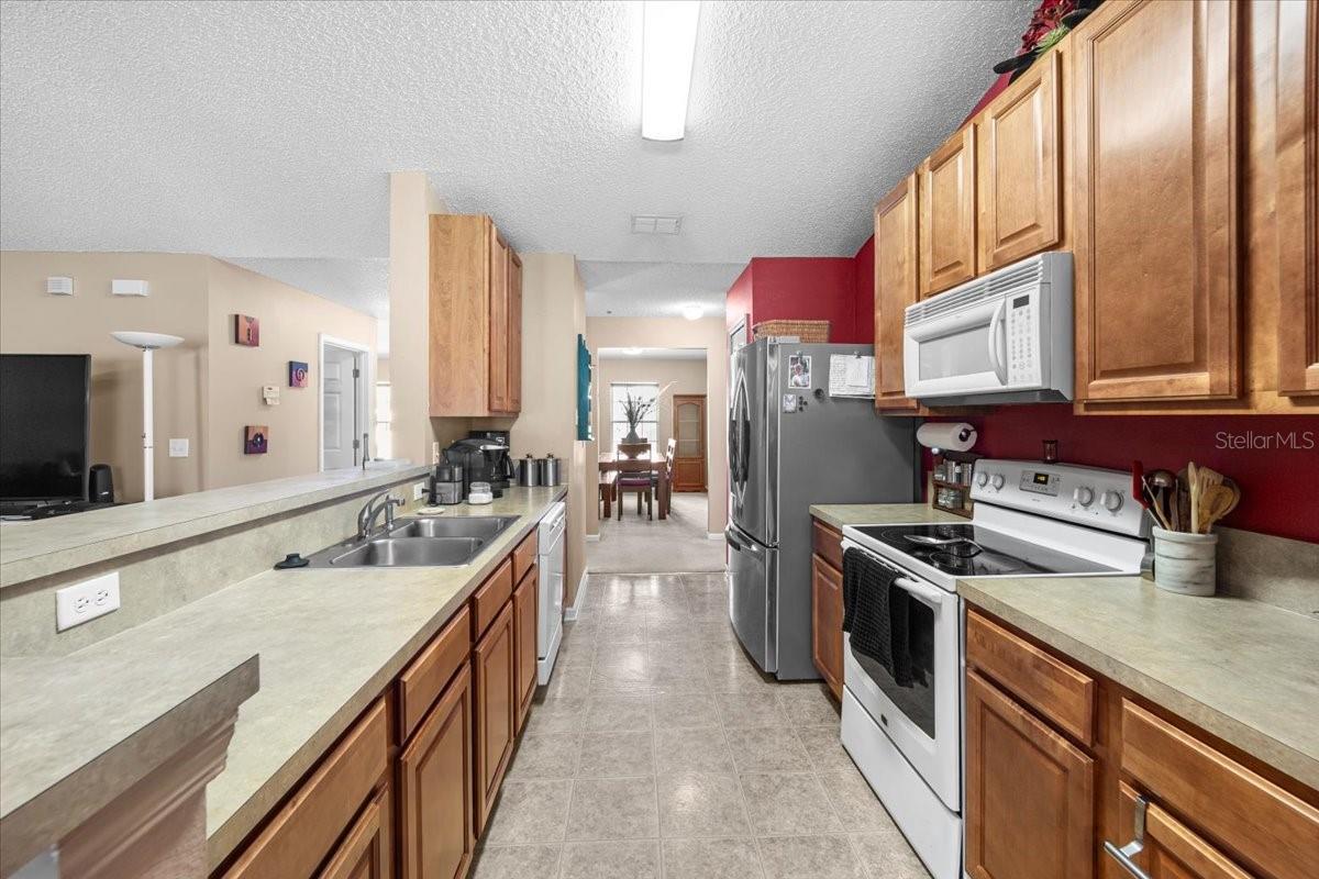 33 BUD FIELD DRIVE