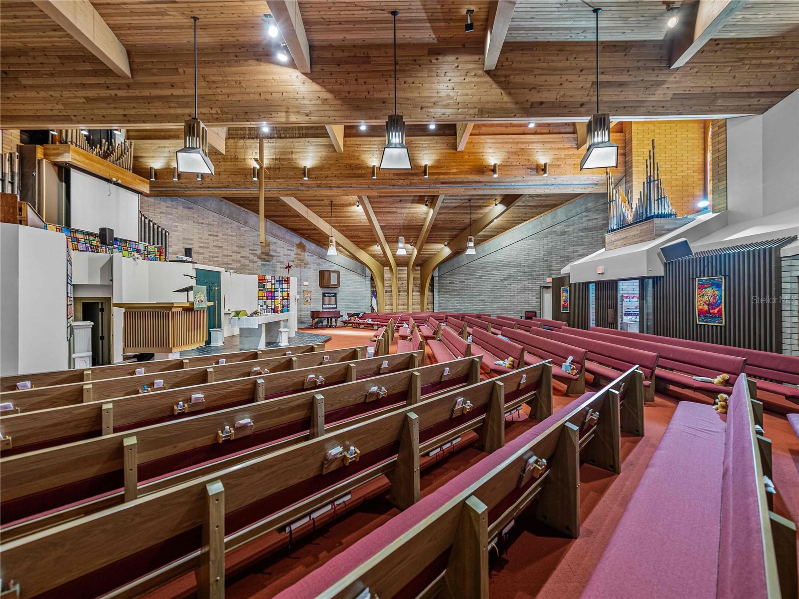 CLEVELAND HEIGHTS - Commercial Sale
