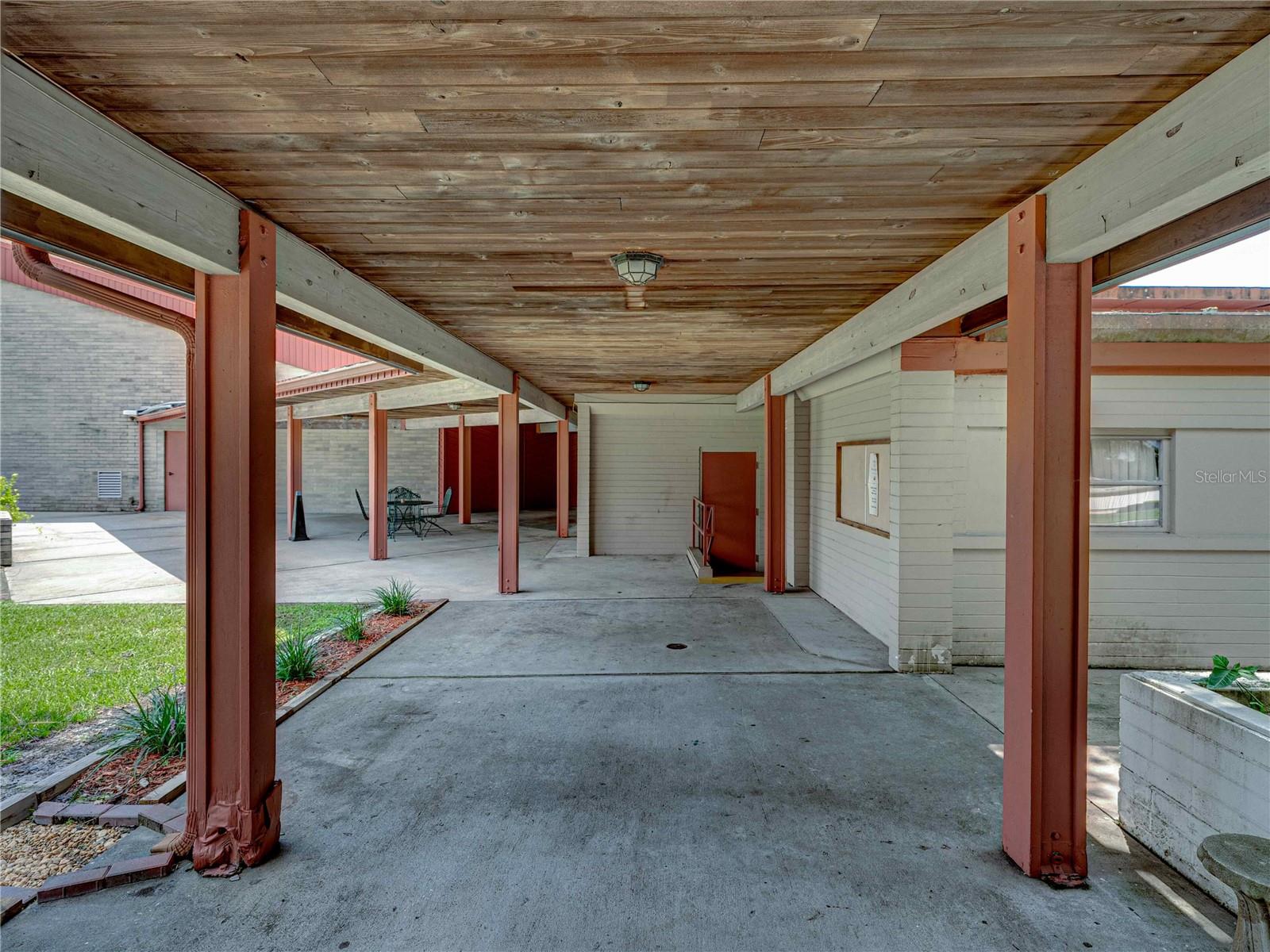 CLEVELAND HEIGHTS - Commercial Sale