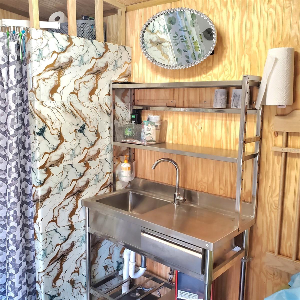 KERSHORES UN F - Residential