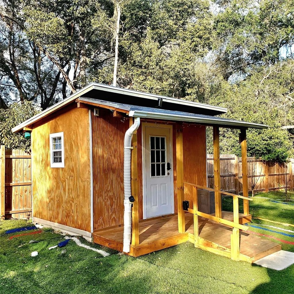 Photo of 24905 NE 130th Street, Fort Mccoy, FL 32134 (MLS # TB8469719)