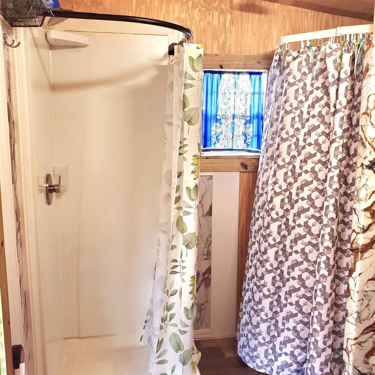 KERSHORES UN F - Residential