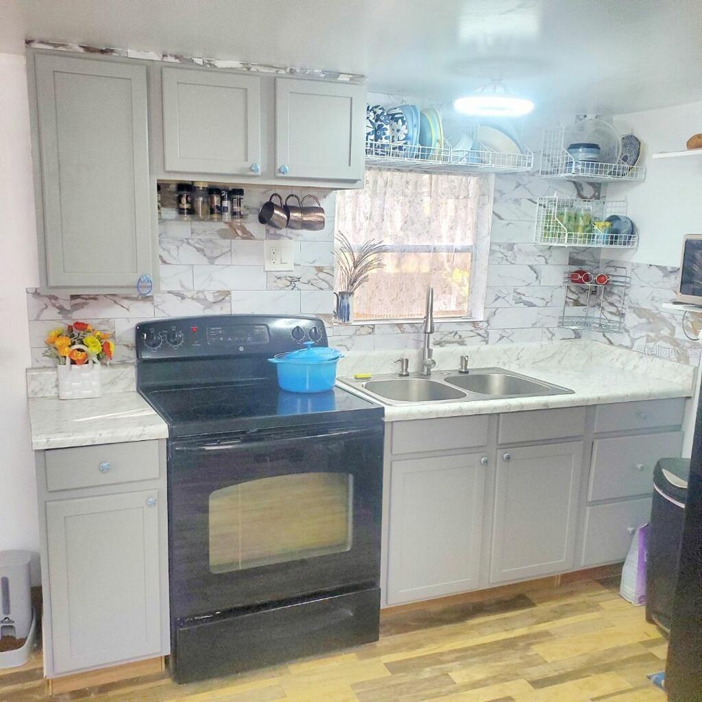 KERSHORES UN F - Residential