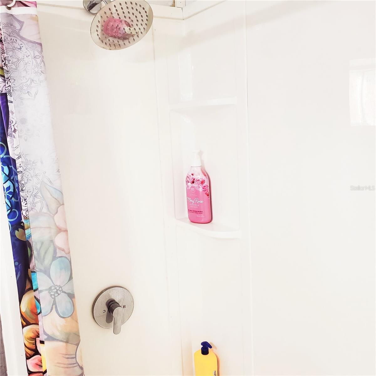 KERSHORES UN F - Residential