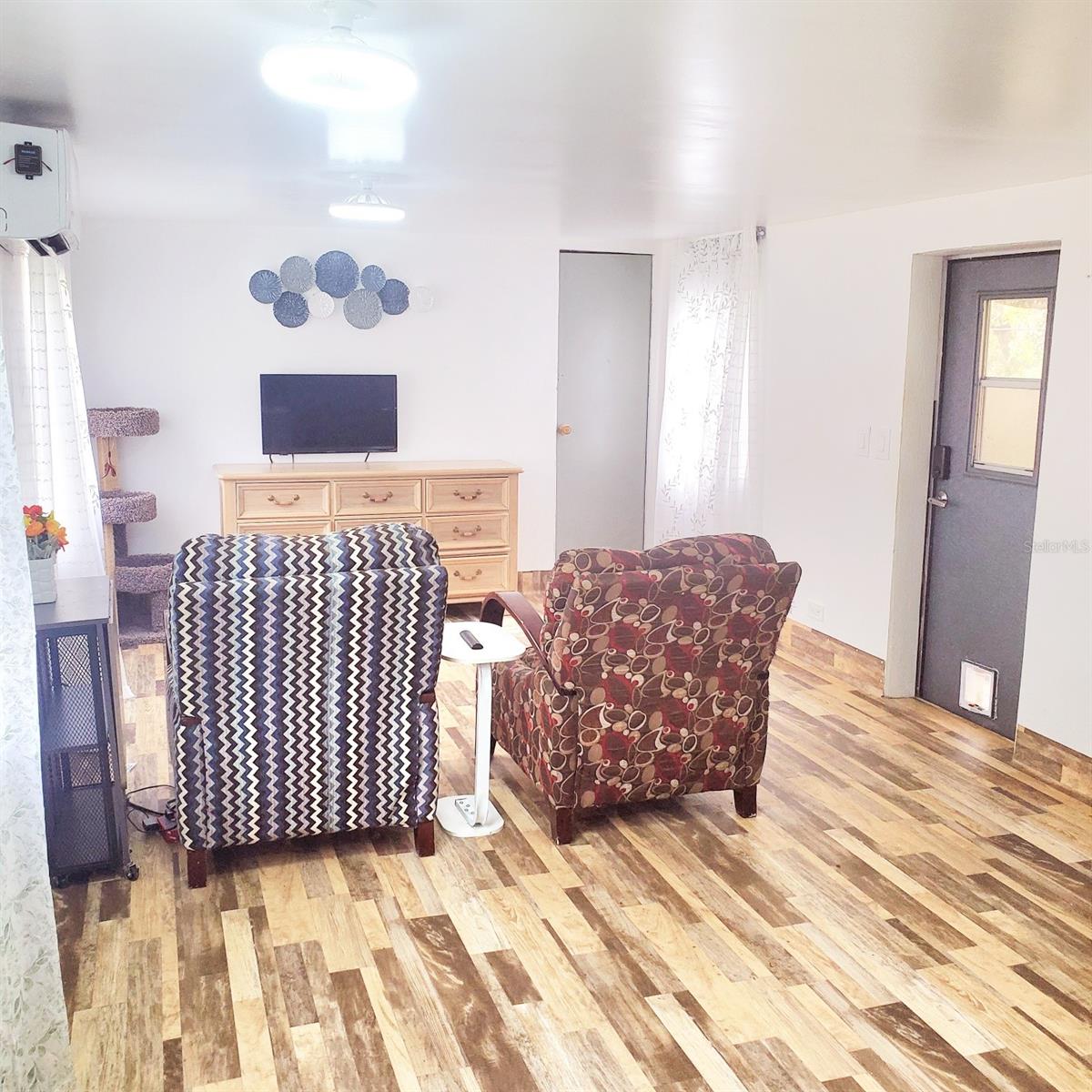 KERSHORES UN F - Residential