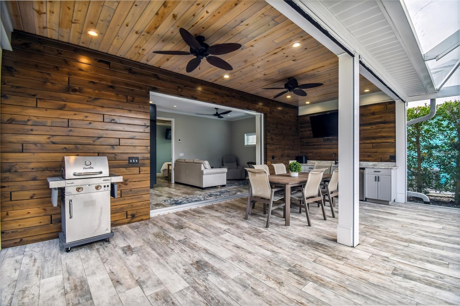 THORNTON CRK MOTORCOACH RESIDENCE - Residential