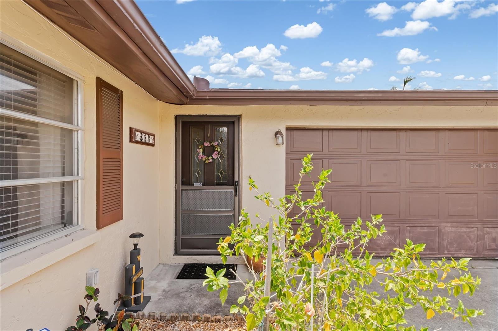 315 HOLLY ROAD
