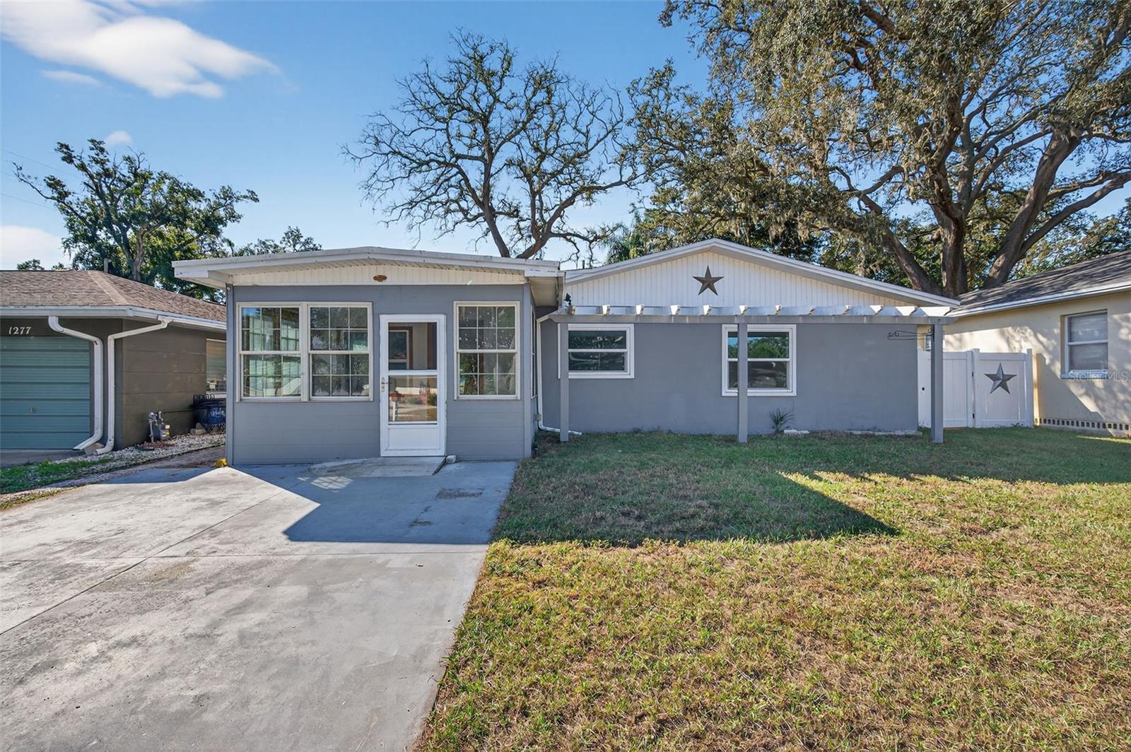1271 BERMUDA STREET