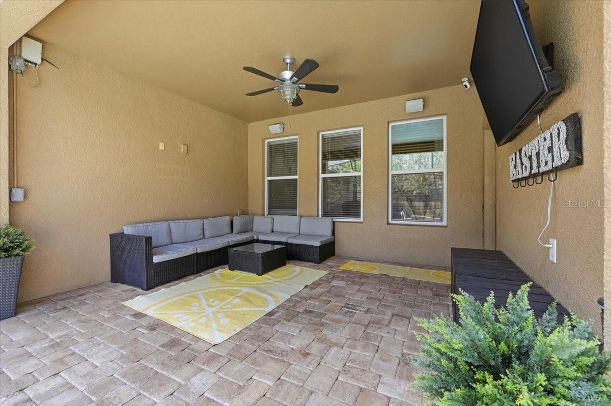 WIND MEADOWS - Residential