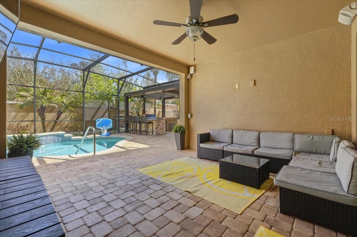 WIND MEADOWS - Residential