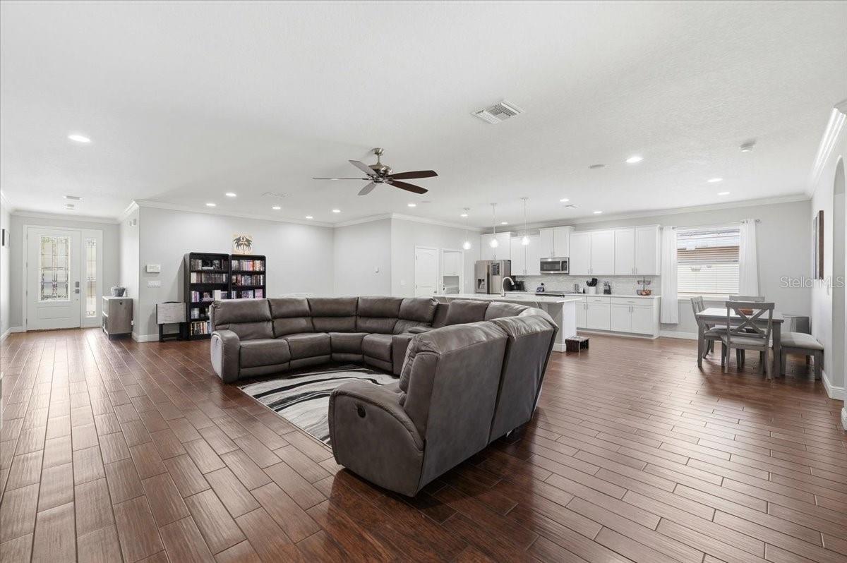 WIND MEADOWS - Residential