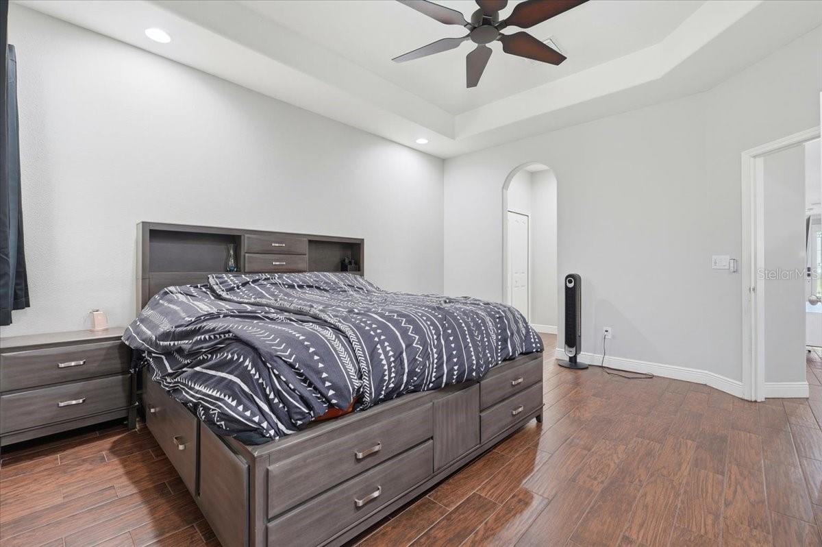 WIND MEADOWS - Residential