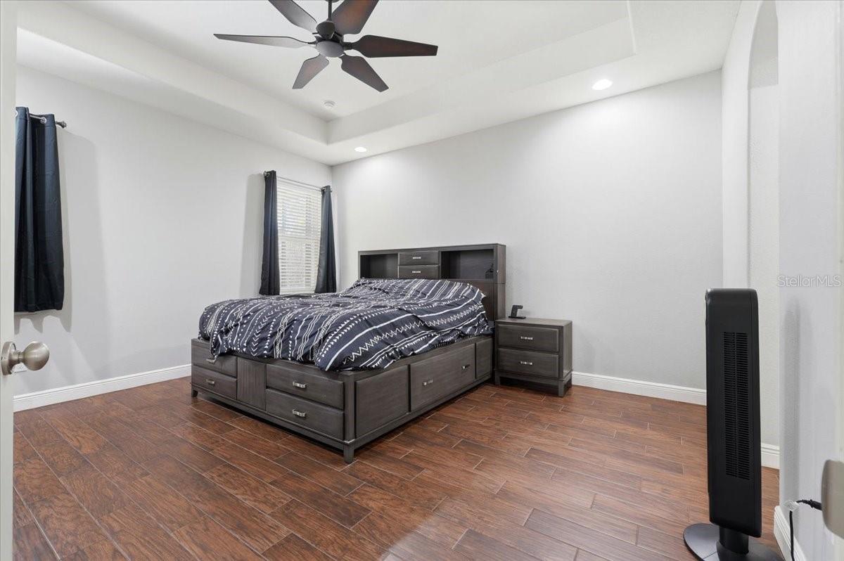 WIND MEADOWS - Residential