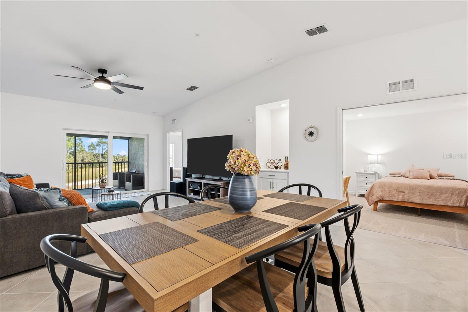 VERANDA III/WELLEN PK PH I - Residential