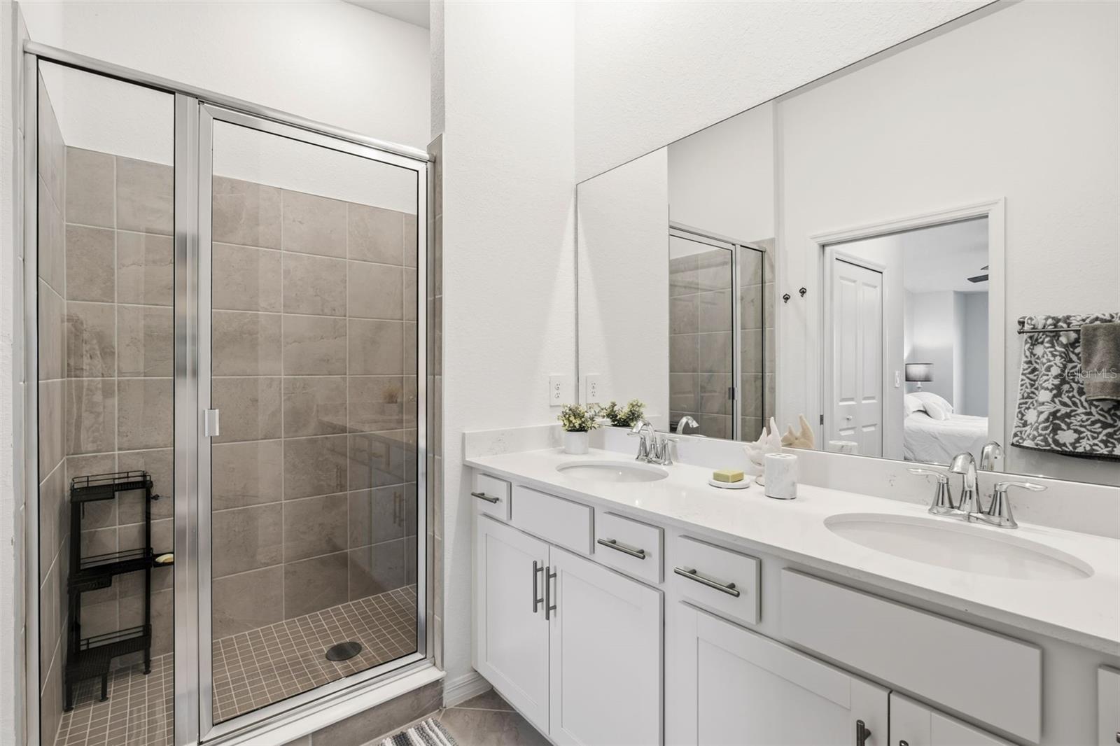 VERANDA III/WELLEN PK PH I - Residential