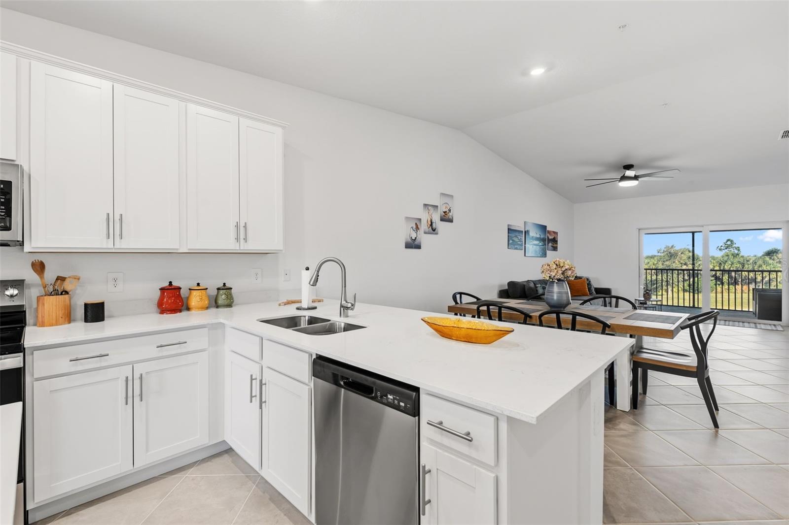 VERANDA III/WELLEN PK PH I - Residential